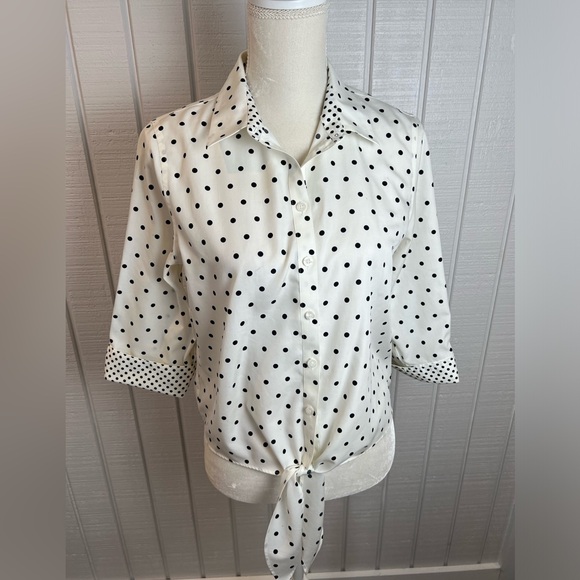 Chicos White Black Polka-dot Buttonup Shirt‎ No Iron Size 0 Women’s - Picture 2 of 10